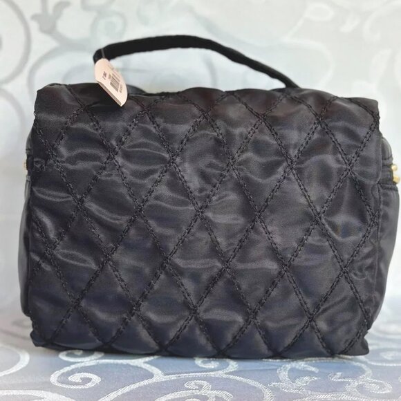 NWT Victoria's Secret Black Quilted Cosmetics Makeup Travel Bag rm 4 everything! - Picture 3 of 7